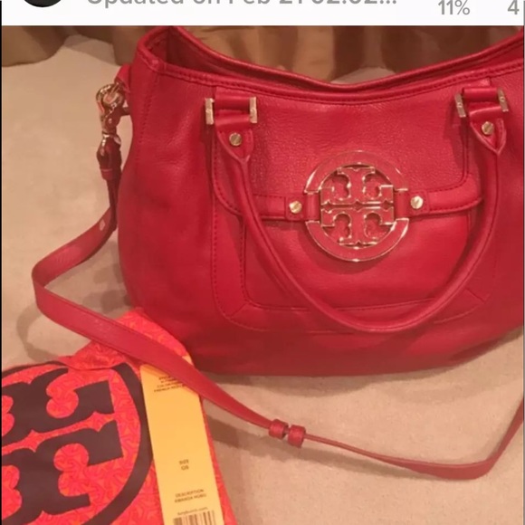 Tory Burch Handbags - Authentic Red Tory Burch Amanda bag like new!